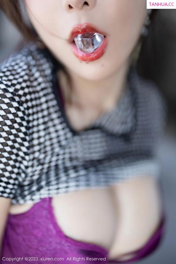 王馨瑶  [XiuRen]高清写真图 2023.11.22 No.7703 王馨瑶yanni 丝袜美腿第41张图片
